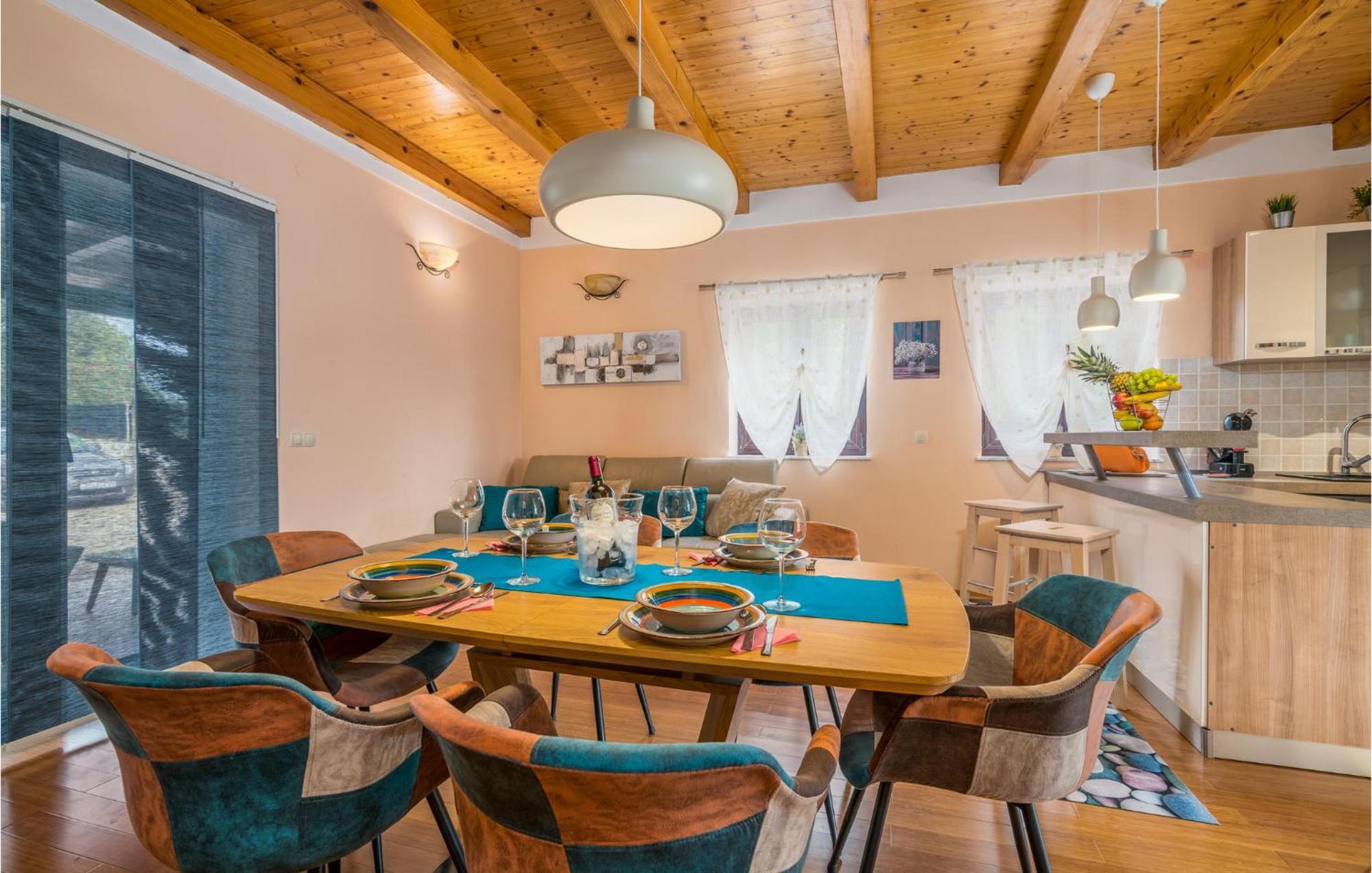 Nice Home In Lakmartin With Outdoor Swimming Pool Екстер'єр фото